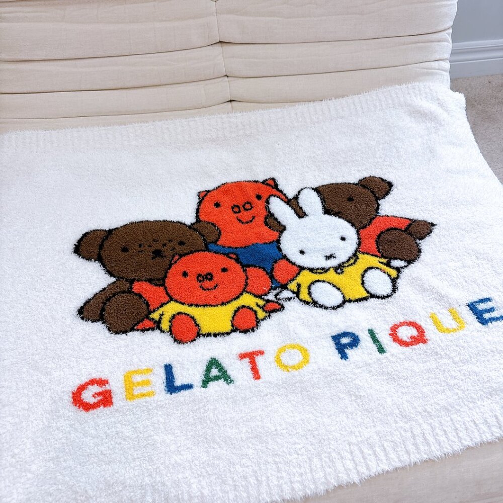 BRAND NEW GELATO PIQUE BLACKET